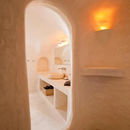Kapari Natural Imerovigli (Santorini)
